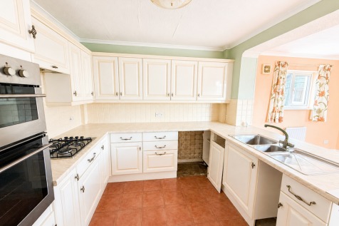 24 St Blanes Road, Heathhall, Dumfries, DG1 3RH - 