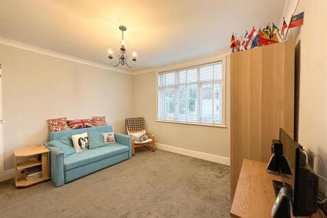 Sales property - military road-15.jpg