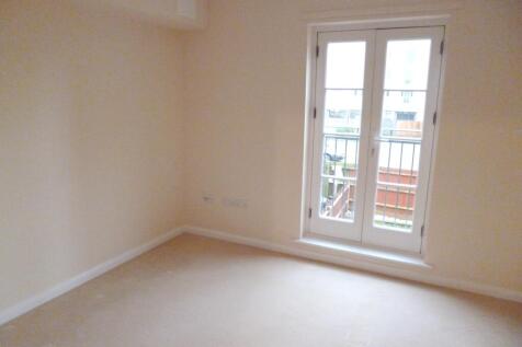 Cockleshell Square, Gosport photo 5