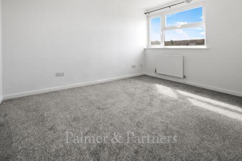 Ilex Close, Colchester, Essex, CO2 photo 5