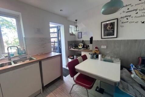 Room, Gladstone Avenue, Luton, Beds photo 4