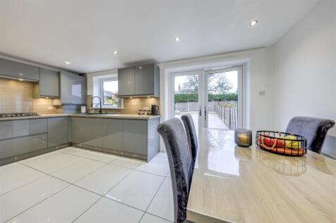 Dining / Kitchen