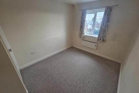 Bedroom .jpg