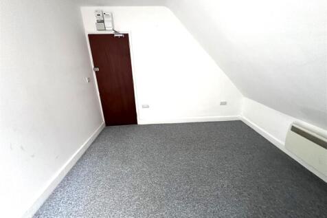 Bedroom .jpg