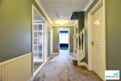 Spacious Entrance...