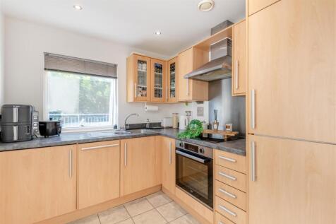 8662224-interior16.jpg