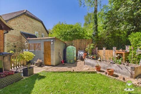 AJAX CLOSE, CHINEHAM, BASINGSTOKE, HAMPSHIRE, RG24 photo 3