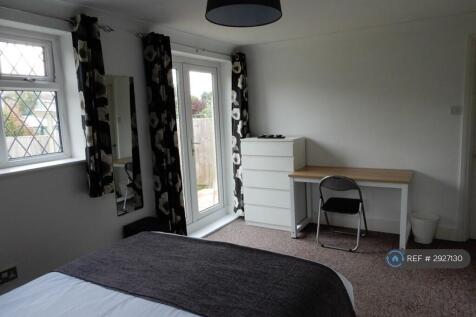 Room 2 w/ Ensuite And Garden Access