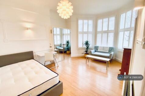 Studio Bedroom/Lounge