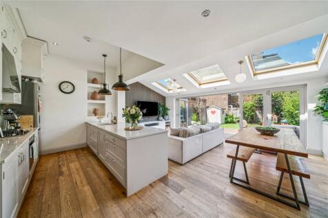 Kitchen/Reception