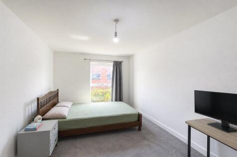 Atlas Way, Oakgrove, Milton Keynes, Buckinghamshire, MK10 photo 5
