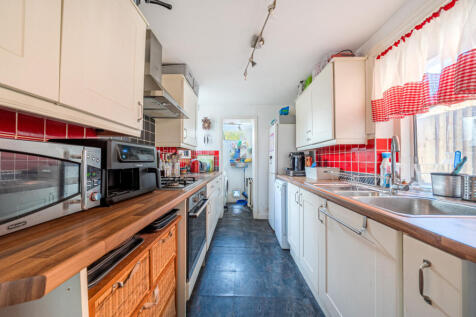 1370922-15-6900e3...