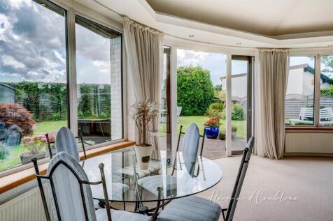 Wellfield Court, Marshfield, HernCrabtree (7).jpg