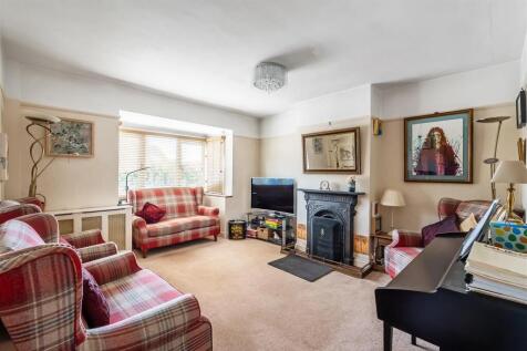 10-Middlemead-Road-7.jpg