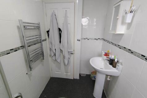Second floor shower 