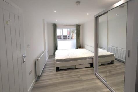 Room LS (5)