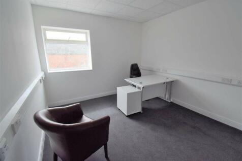 Office to rent Image 3