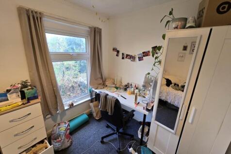 Bedroom 6 - Reverse