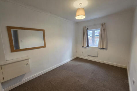 Upper Elmers End Road, Beckenham, Kent, BR3 photo 5