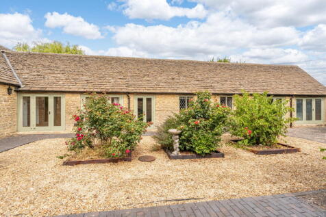 Chippenham, SN14 - property photo
