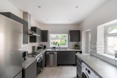 147 Newbridge Road-4.jpg