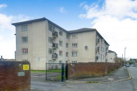 14 Derwent House, Samuel Street, Preston and parking space PR1 4YL