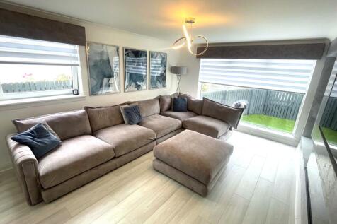 Lounge 1