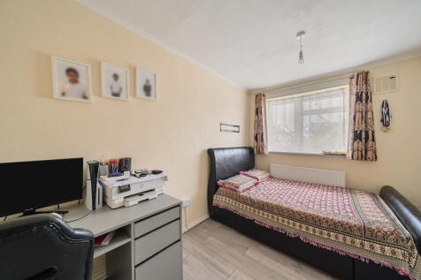 1295303-9-682ddb7...