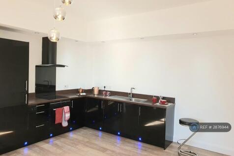 Spacious 1 Bed Apartment