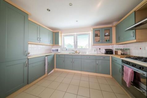 Kitchen (E)