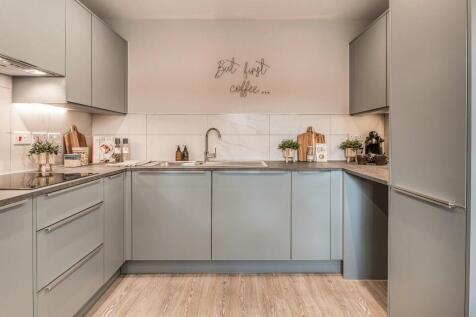 Similar Show Home