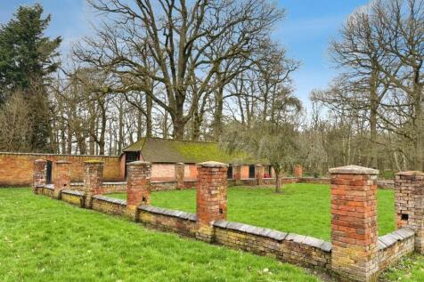 03728e08-Kennels 20outbuildings 2834309.1 29.jpg