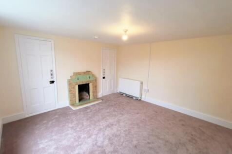 Living room 2.jpg