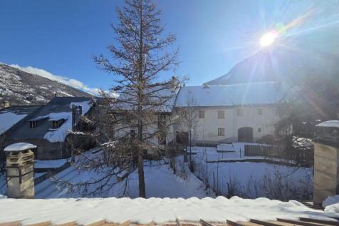 Property Image 1