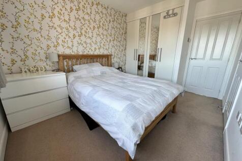 Hensler Drive, Riverdown Park, Bishopdown, Salisbury, SP1 photo 4