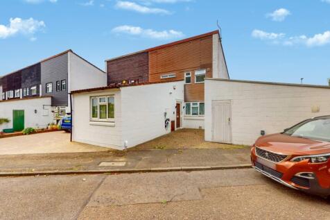 Pinner, HA5 - property photo