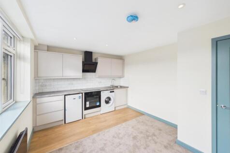 Living Room/Kitchen
