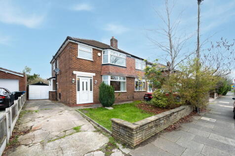 Sale, M33 - property photo
