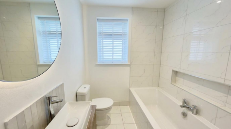 4-bed semi-detached on Victoria Walk, Horsforth, Leeds, £2,500/mo