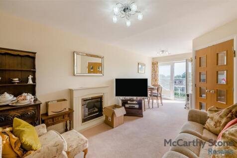 8660407-interior06.jpg