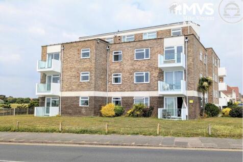 Clacton-on-sea, CO15 - property photo