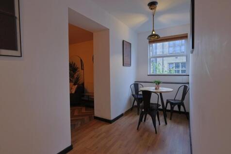 Dining area and lounge