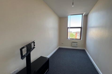 Corporation Street, Chesterfield, Derbyshire photo 3