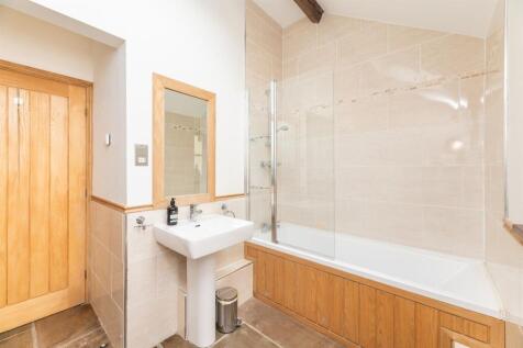 THE OLD FORGE BATHROOM