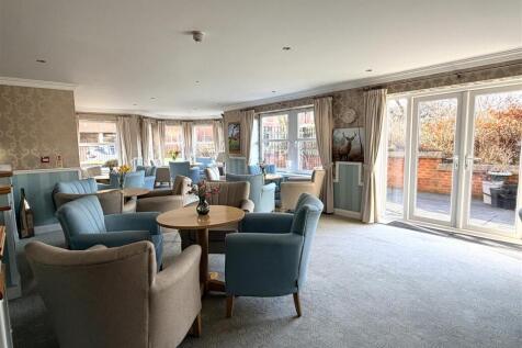 COMMUNAL RESIDENTS LOUNGE