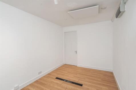 41 Meriden Road_5.jpg