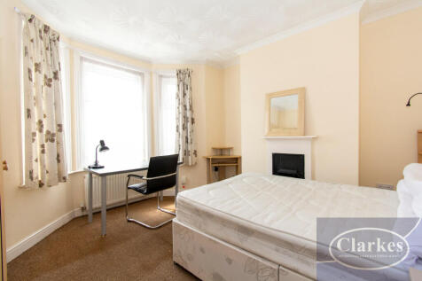 Brassey Road, Winton photo 4