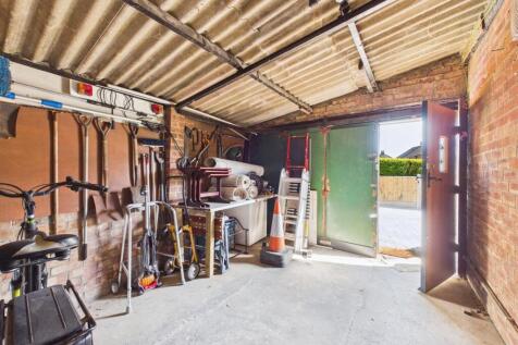 Garage: