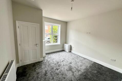 Cherry Tree Lane, Great Moor, Stockport, SK2 photo 4