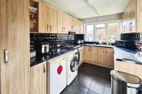 Harrison Road, Southampton, Hampshire, SO17 photo 3